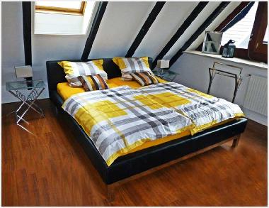 DZ 1: Bett 2m x 2m