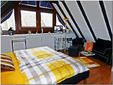 DZ 1 mit XL-Bett und Leseecke