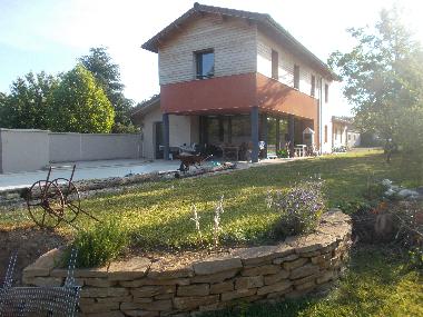 Villa in SAINT MAURICE DE GOURDANS (Ain) oder Ferienwohnung oder Ferienhaus
