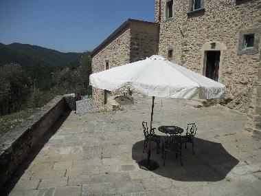 Pension in FIVIZZANO (Massa-Carrara) oder Ferienwohnung oder Ferienhaus
