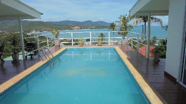 Alle Zimmer haben direkten Zugang zu Ihrem privaten Pool und der Pool-Terrasse (82 m2)