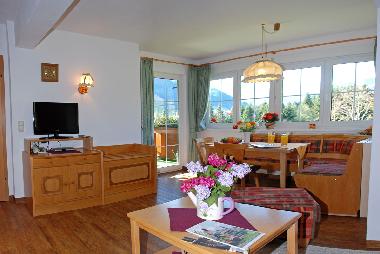Wohnzimmer App. Widderstein, mit Balkon