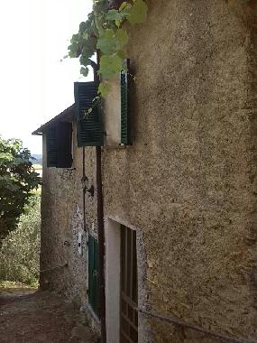 Ferienhaus in Onzo (Savona) oder Ferienwohnung oder Ferienhaus