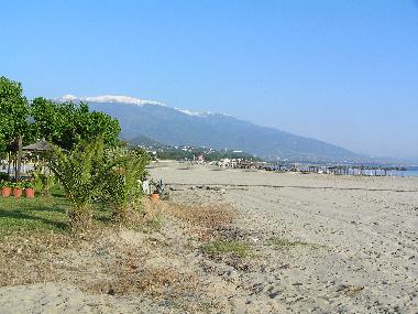 Schoener Strand in 30 Meter