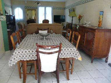 Villa in CONNEZAC (Dordogne) oder Ferienwohnung oder Ferienhaus