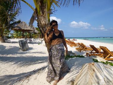Strand von Mahahual am Meer