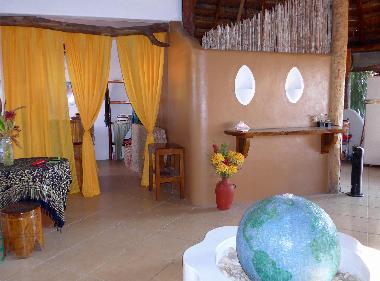 Schlafzimmer 2, hinter dem Vorhang. Weitere Fotos folgen.