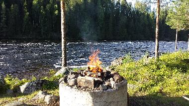 Lagerfeuer am F�llforsen