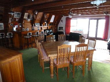 Esszimmer und Bar