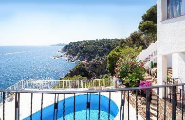 Villa in Lloret de Mar, Cala Canyelles (Girona) oder Ferienwohnung oder Ferienhaus