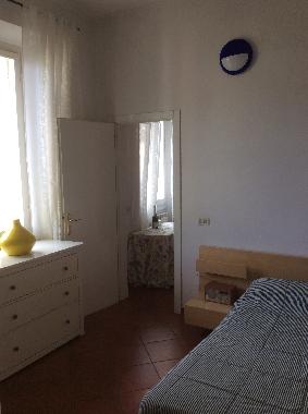 Komode im schlafzimmer