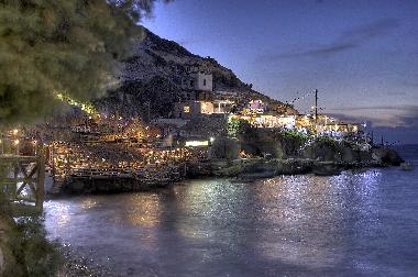 Matala bei Nacht