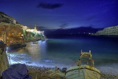 Matala bei Nacht