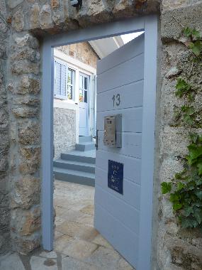 Das Gassentor zum Grundst�ck des Fischerhauses.