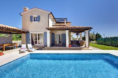 Villa in Fazana (Istarska) oder Ferienwohnung oder Ferienhaus