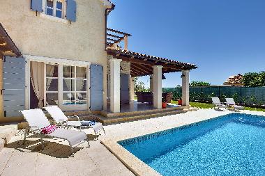 Villa in Fazana (Istarska) oder Ferienwohnung oder Ferienhaus