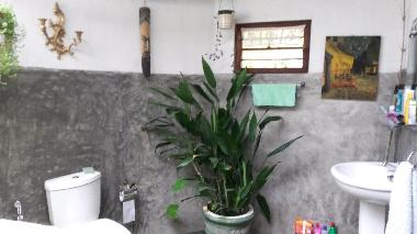 badezimmer mit warmwasser