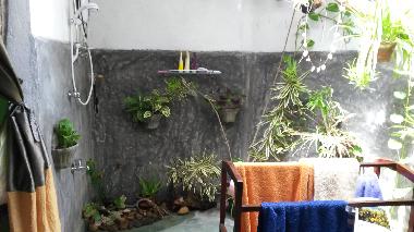 badezimmer mit warmwasser
