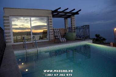 Villa in Rezevici (Montenegro) oder Ferienwohnung oder Ferienhaus