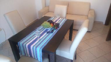 Ferienhaus in Pag (Zadarska) oder Ferienwohnung oder Ferienhaus