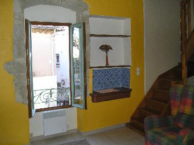 Fernsehecke und alte Sp�le