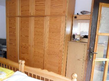 Schlafzimmer- 2 Betten