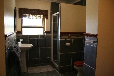 Sunrise Apartment - Bad mit Dusche & WC