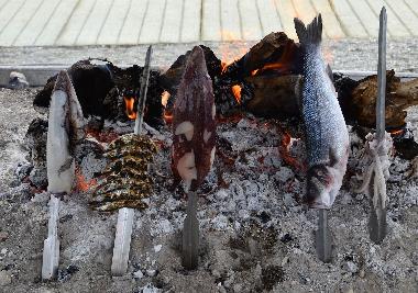 typische Fischgerichte die Sie in Strand Restaurants geniessen knnen
