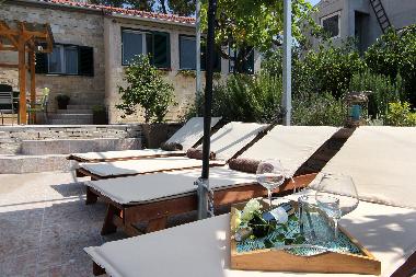 Villa in Kastel Sucurac (Splitsko-Dalmatinska) oder Ferienwohnung oder Ferienhaus