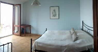 Dreibettzimmer mit Terrasse