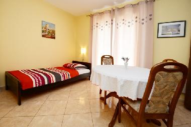 Ferienhaus in POREC (Istarska) oder Ferienwohnung oder Ferienhaus