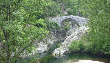 Ferienhaus in SAINT ETIENNE DE FONTBELLON (Ard�che) oder Ferienwohnung oder Ferienhaus