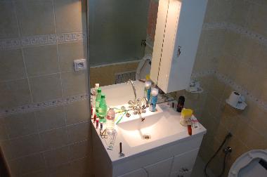 badezimmer mit dusche und jacuzzi