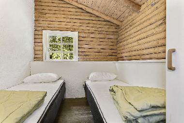 Schlafzimmer 3 mit zwei Einzelbetten