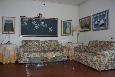 Villa in MONTIGNOSO (Massa-Carrara) oder Ferienwohnung oder Ferienhaus