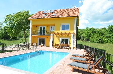 Ihr Ferienhaus mit Swimmingpool - Ferienhaus Villa Tijara in Dalmatien