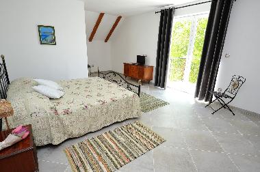 Schlafzimmer 3 mit eigenem Balkon ...