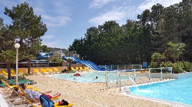 Chalet in Saint jean de monts (Vend�e) oder Ferienwohnung oder Ferienhaus