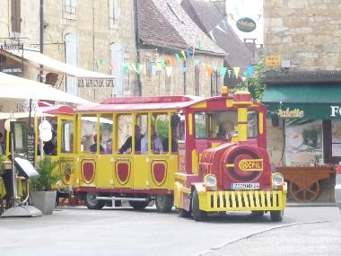 Ferienhaus in Gourdon (Lot) oder Ferienwohnung oder Ferienhaus