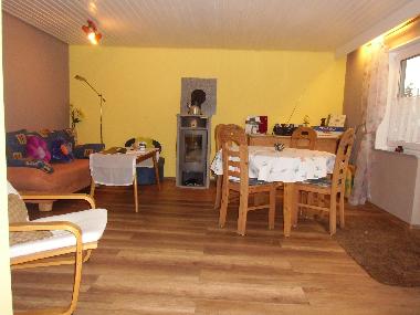 2016 renoviertes Wohn-/Ezimmer