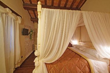 Pension in Spoleto (Perugia) oder Ferienwohnung oder Ferienhaus