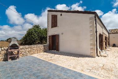 Villa in Marina di Ragusa (Ragusa) oder Ferienwohnung oder Ferienhaus