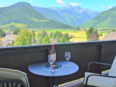 Eigenen Balkon mit Panoramablick auf die Berge