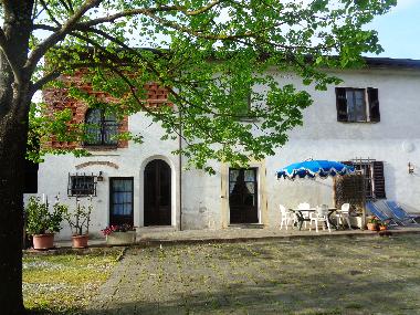 Villa in Orentano (Pisa) oder Ferienwohnung oder Ferienhaus