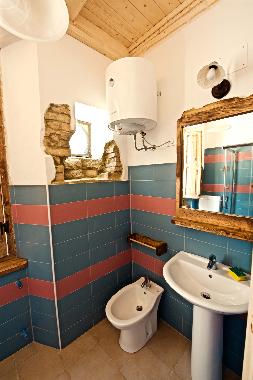 Bad mit dusche,bagno con doccia