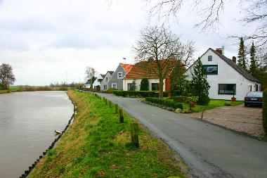 Boot in Carolinensiel (Nordsee-Festland / Ostfriesland) oder Ferienwohnung oder Ferienhaus