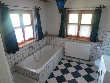 Dusche, Badewanne, WC, Waschmaschine, Waschbecken