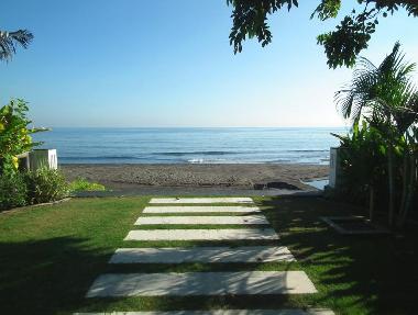 Villa in Dencarik (Bali) oder Ferienwohnung oder Ferienhaus