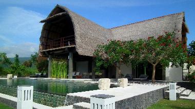 Villa in Dencarik (Bali) oder Ferienwohnung oder Ferienhaus