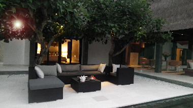 Villa in Dencarik (Bali) oder Ferienwohnung oder Ferienhaus